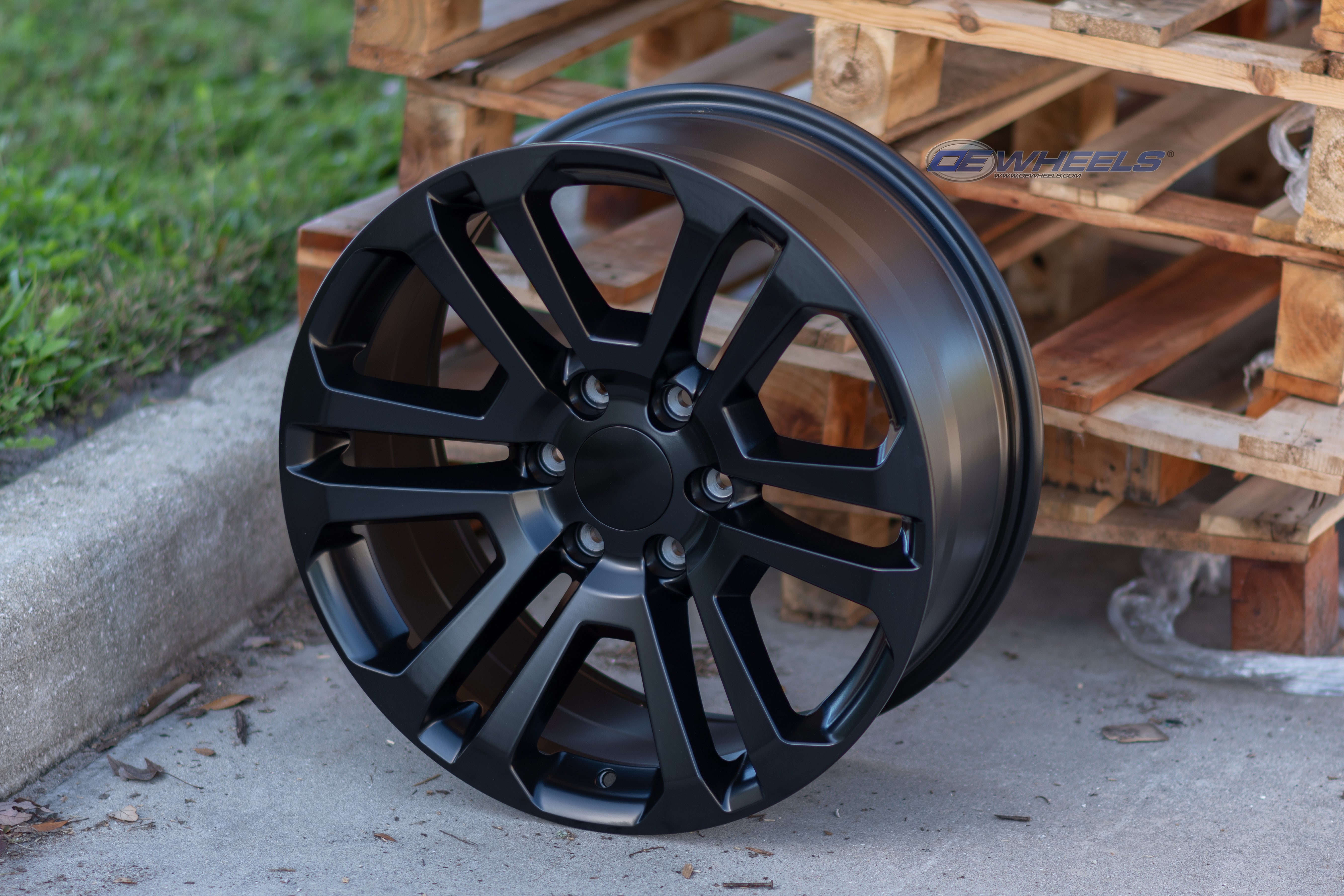 OE Wheels CV99-20090-6550-31B1 20" Replica CV99 fits GMC Sierra 20x9 Satin