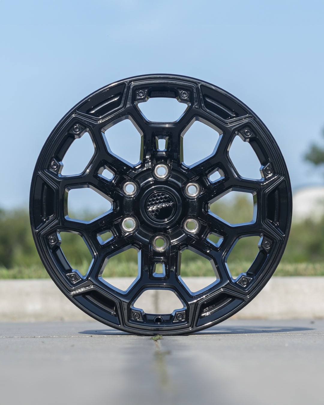 DEFIANT DF03-18090-6550-12B1G1 6x5.5" -12et in Satin Black w/ Satin Charcoal