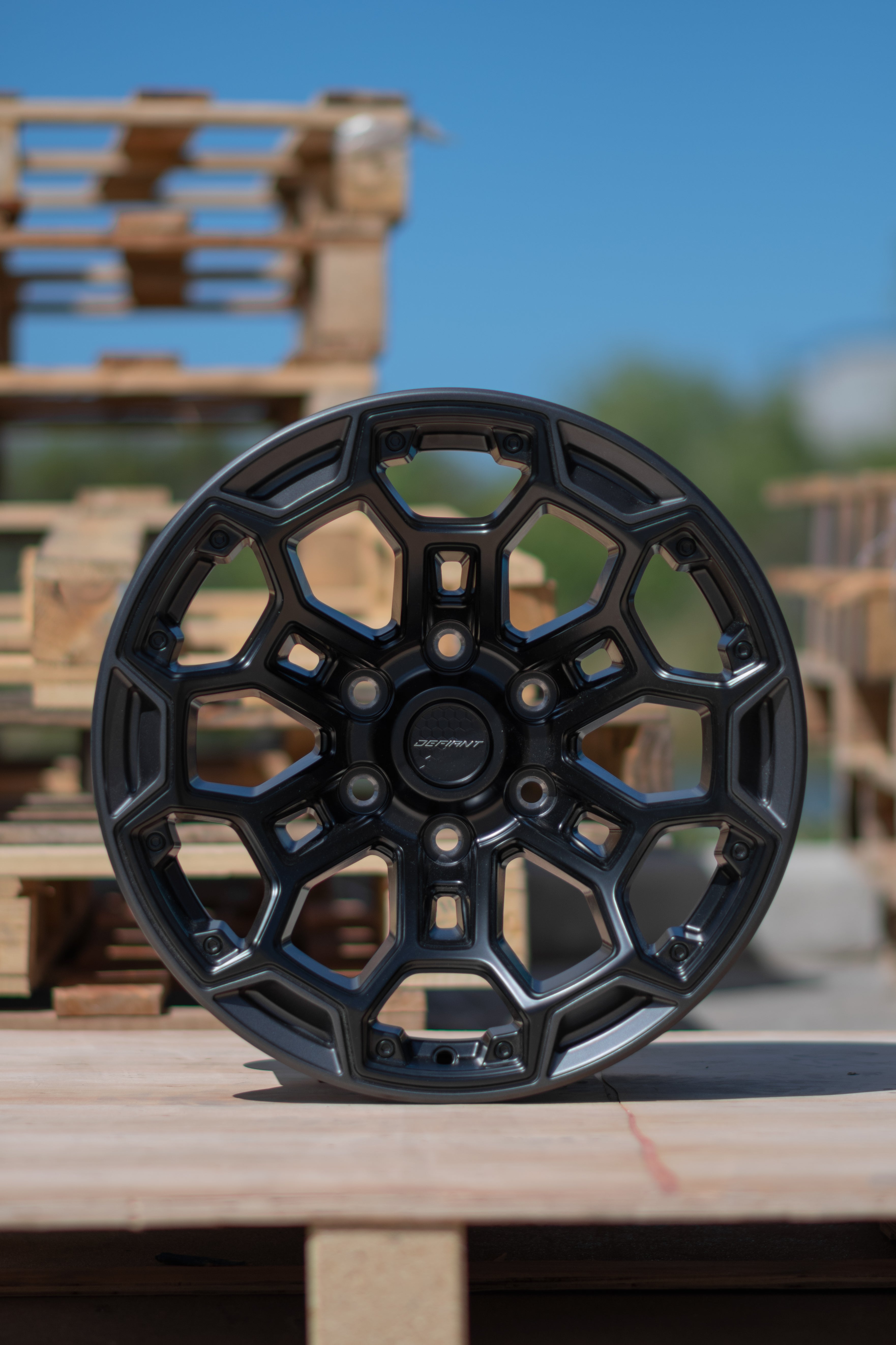 DEFIANT DF03-20090-6550-12B1G1 6x5.5" -12et in Satin Black w/ Satin Charcoal