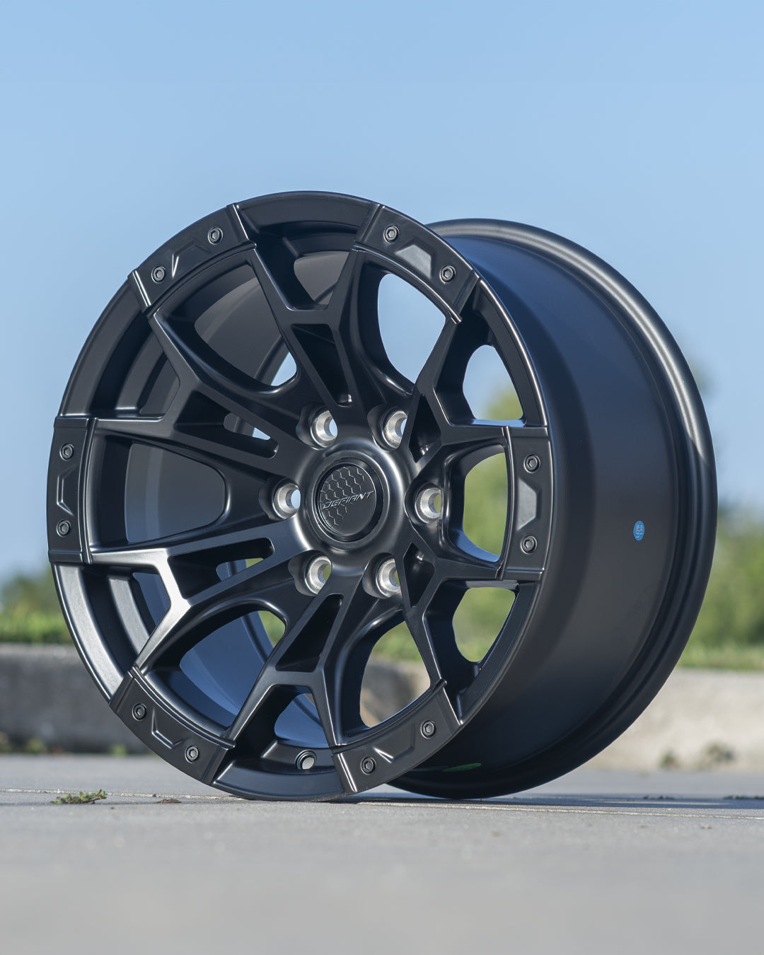 DEFIANT DF04-17090-6135-12G1 17x9 6x135mm +12et in Dark Satin Charcoal