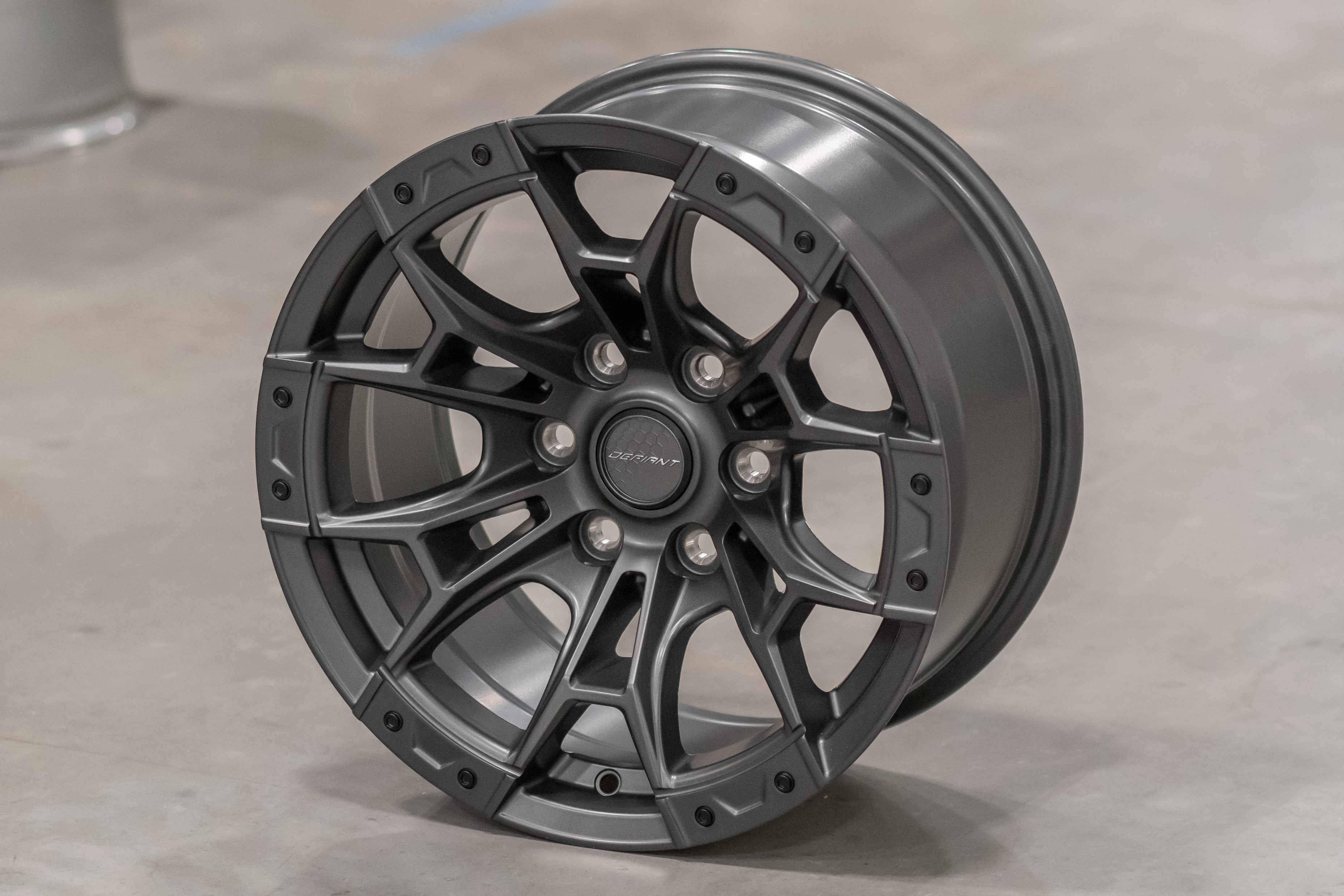 DEFIANT DF04-17090-6135-12G1 17x9 6x135mm +12et in Dark Satin Charcoal