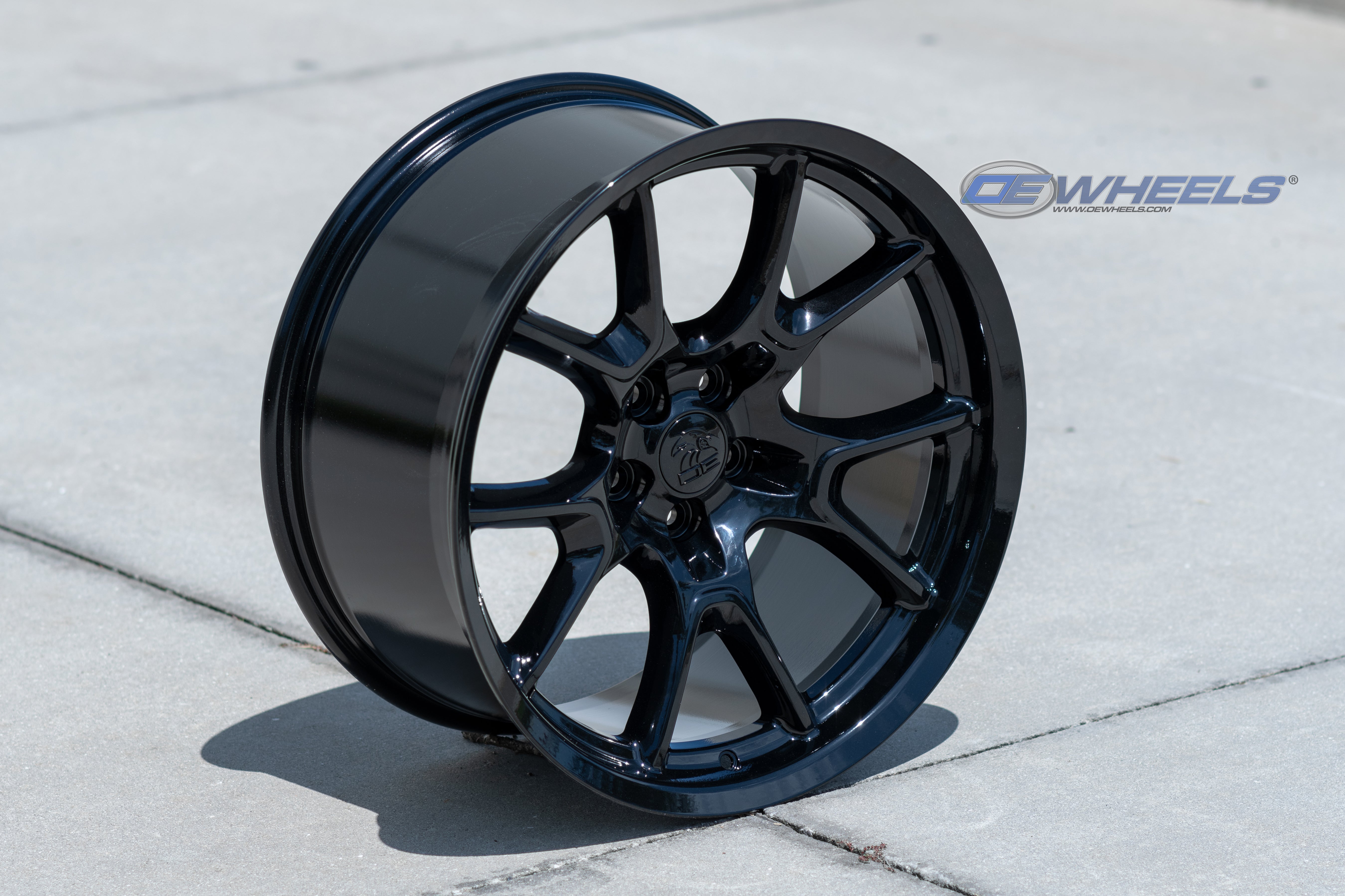 OE Wheels DG21-20100-5115-18B 20" Replica fits Dodge Challenger Gloss Black