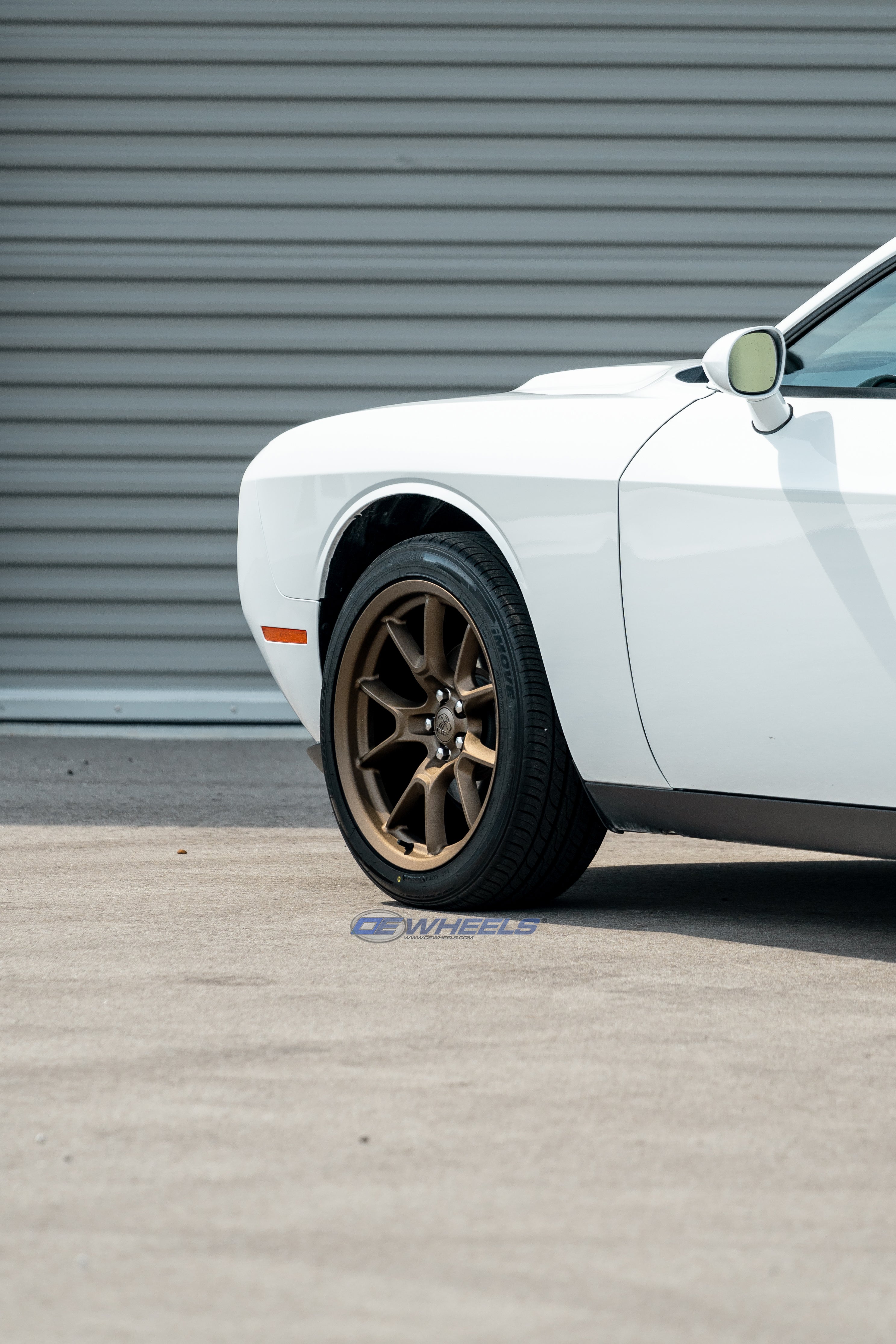 OE Wheels DG21-20100-5115-18BR 20" Replica fits Dodge Challenger 20x10 Bronze