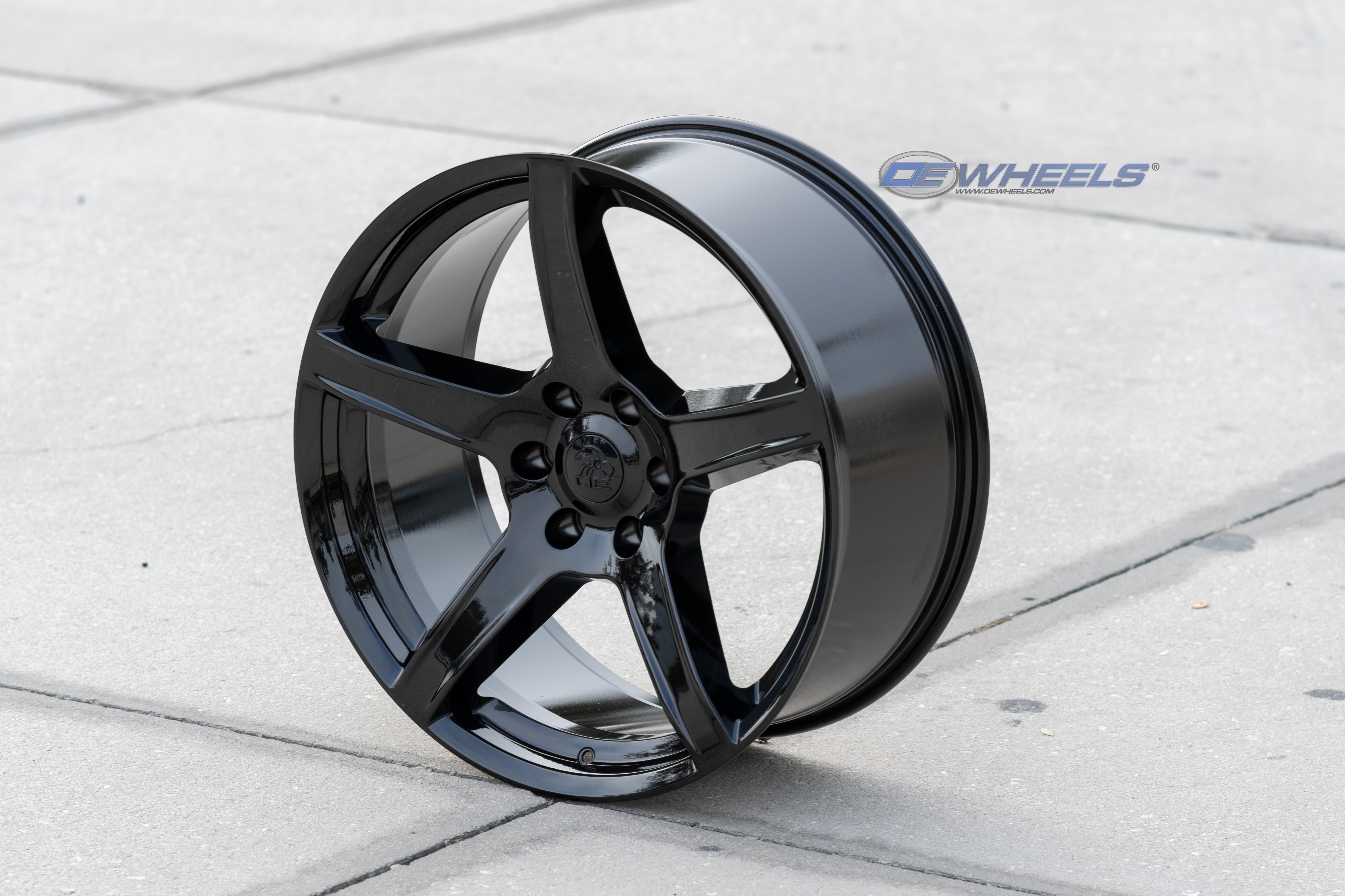 OE Wheels DG22-22095-5500-29B 22" Replica fits Jeep Grand Cherokee Gloss Black