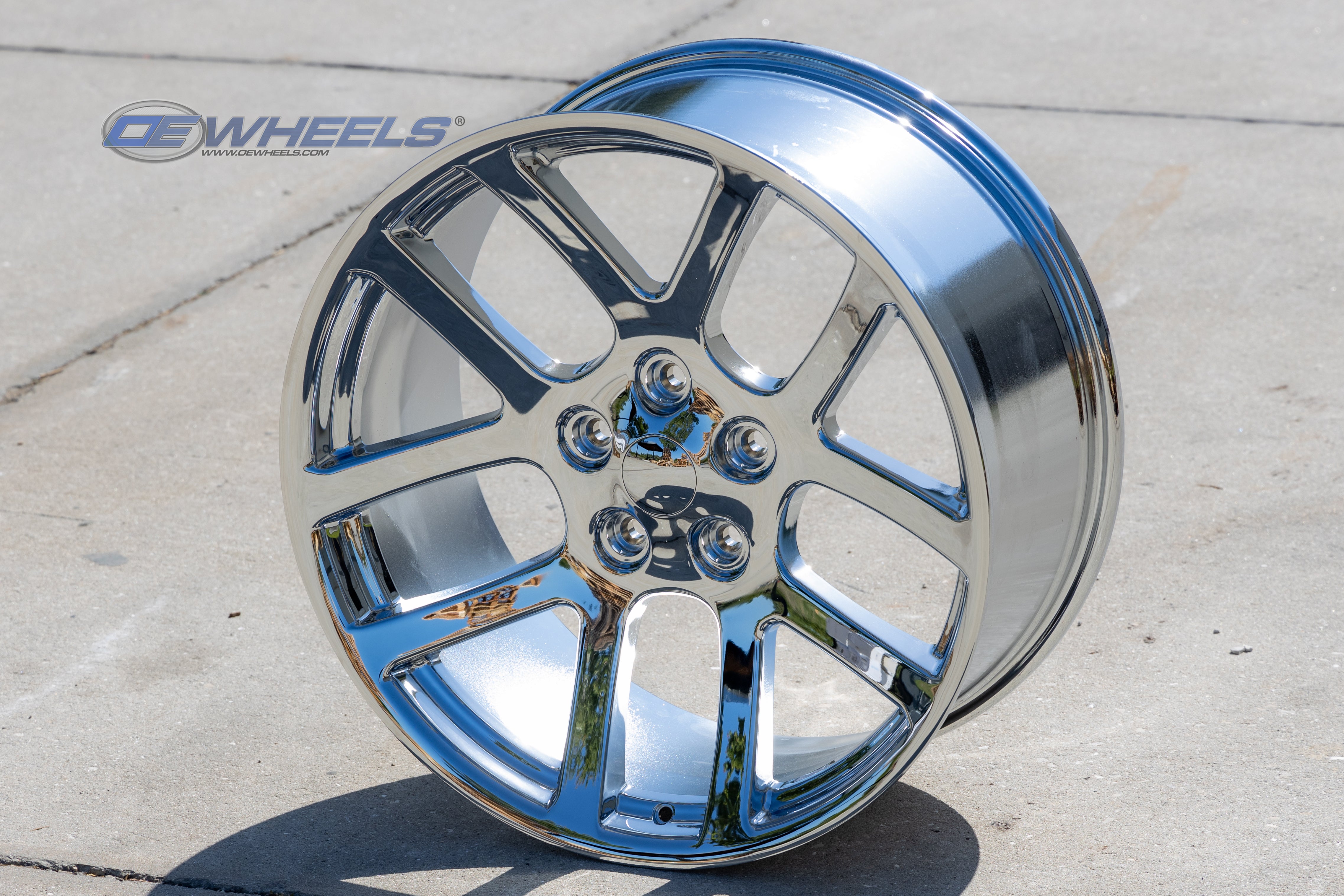 OE Wheels DG51-22100-5550-25C 22" Replica DG51 fits Dodge RAM 22x10 Chrome
