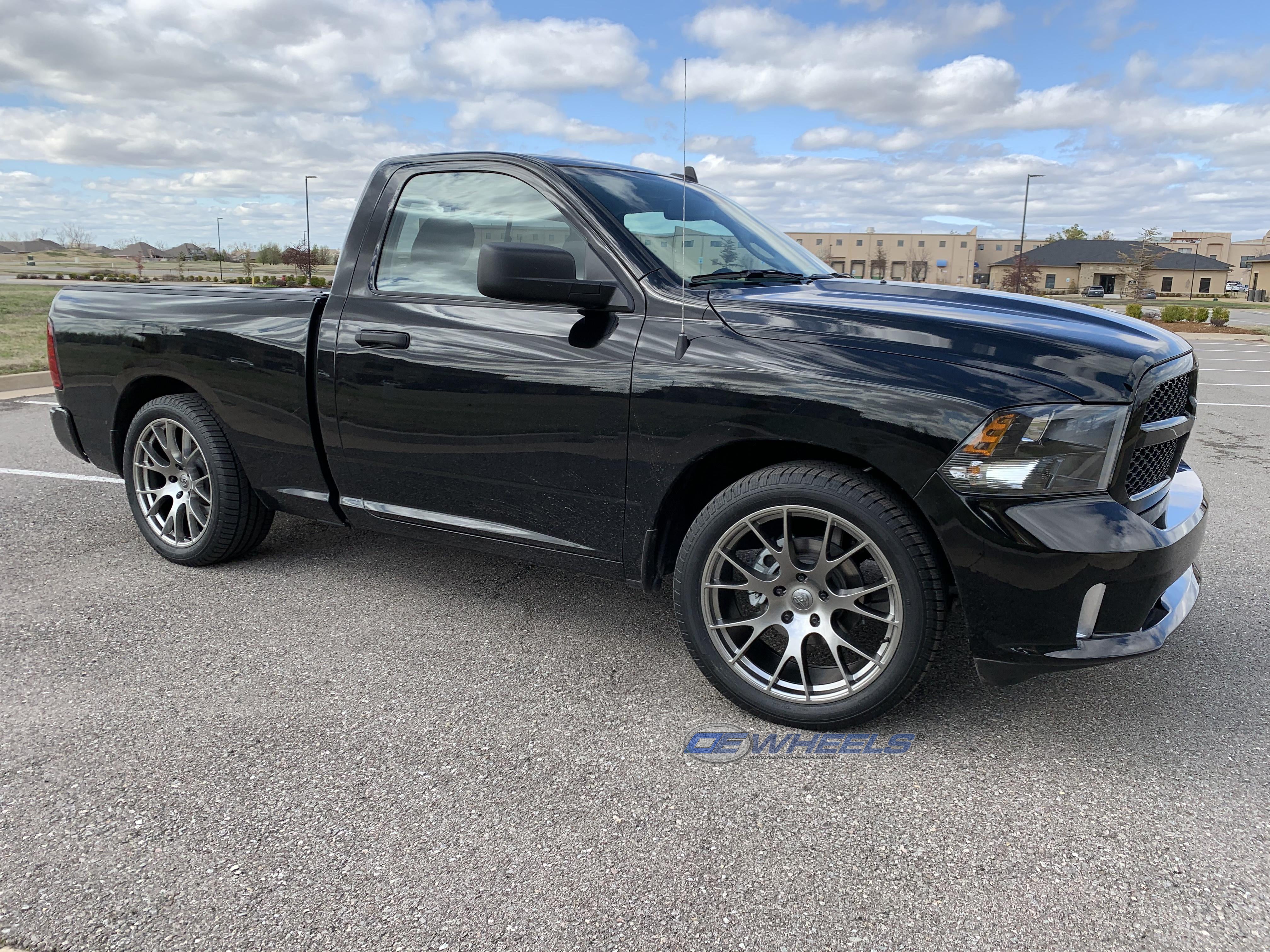 OE Wheels DG69-22100-5550-25HB 22" Replica fits Dodge RAM Hellcat 22x10 Hyper