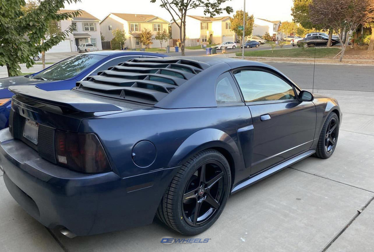 OE Wheels FR06B-18100-5450-22B 18" Replica FR06B fits Ford Mustang Saleen Black