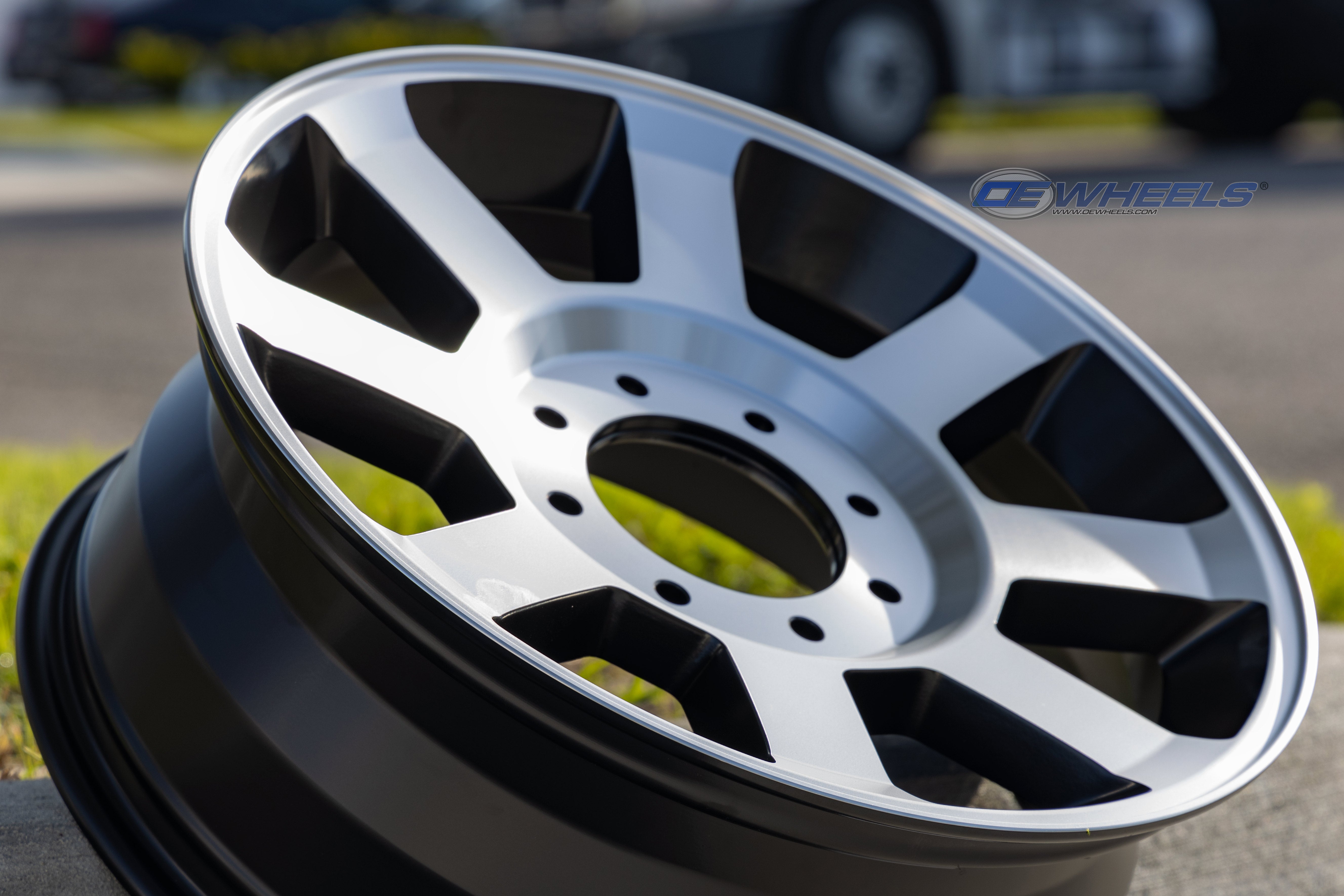 OE Wheels FR78-20080-8170-40MB1 20" Replica fits Ford Super Duty 20x8 Machined