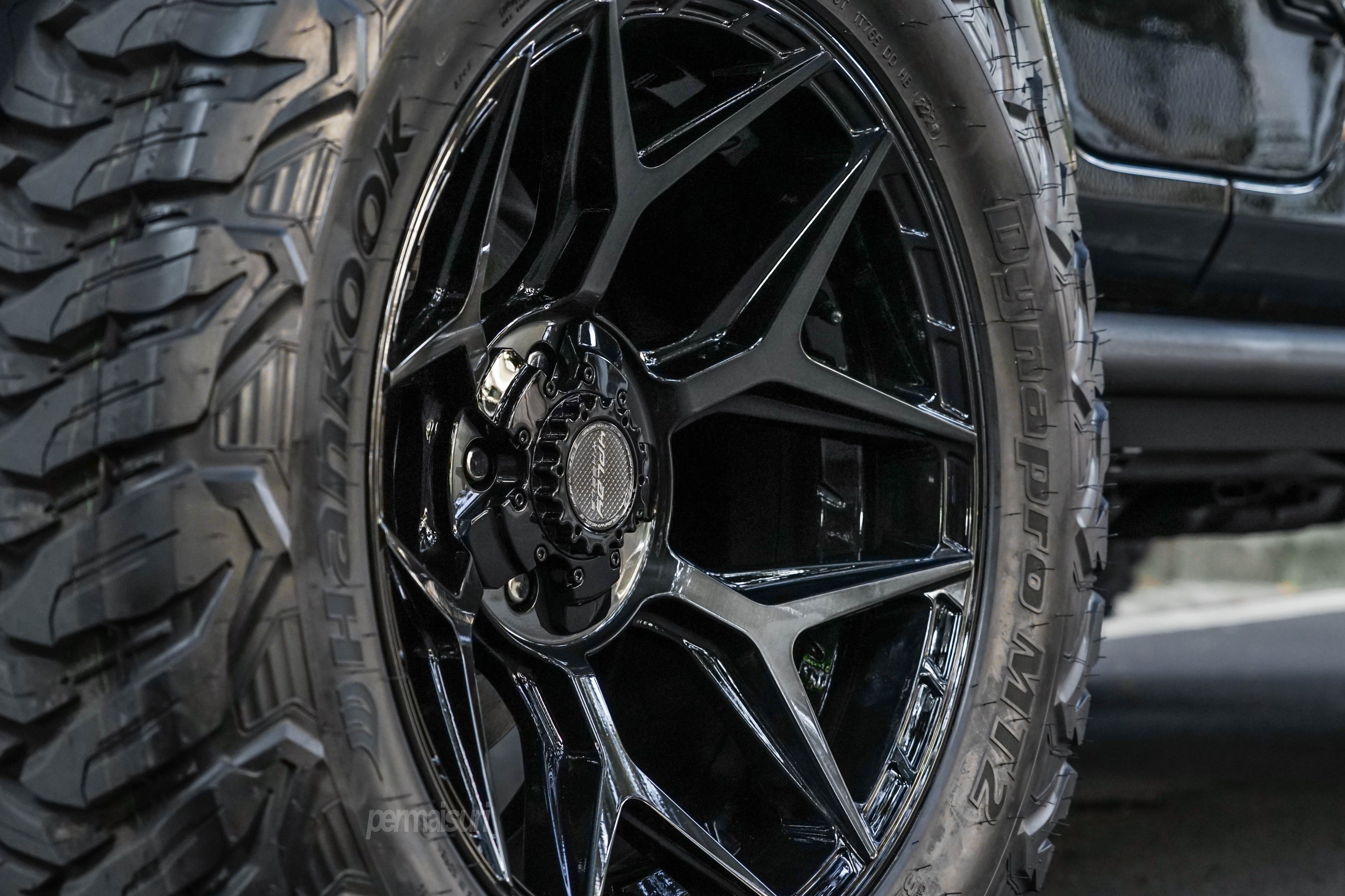 4PLAY 4P06-20100-5D55-18BBT Gen3 20x10 5x5" & 5x5.5" -18et in Brushed Black