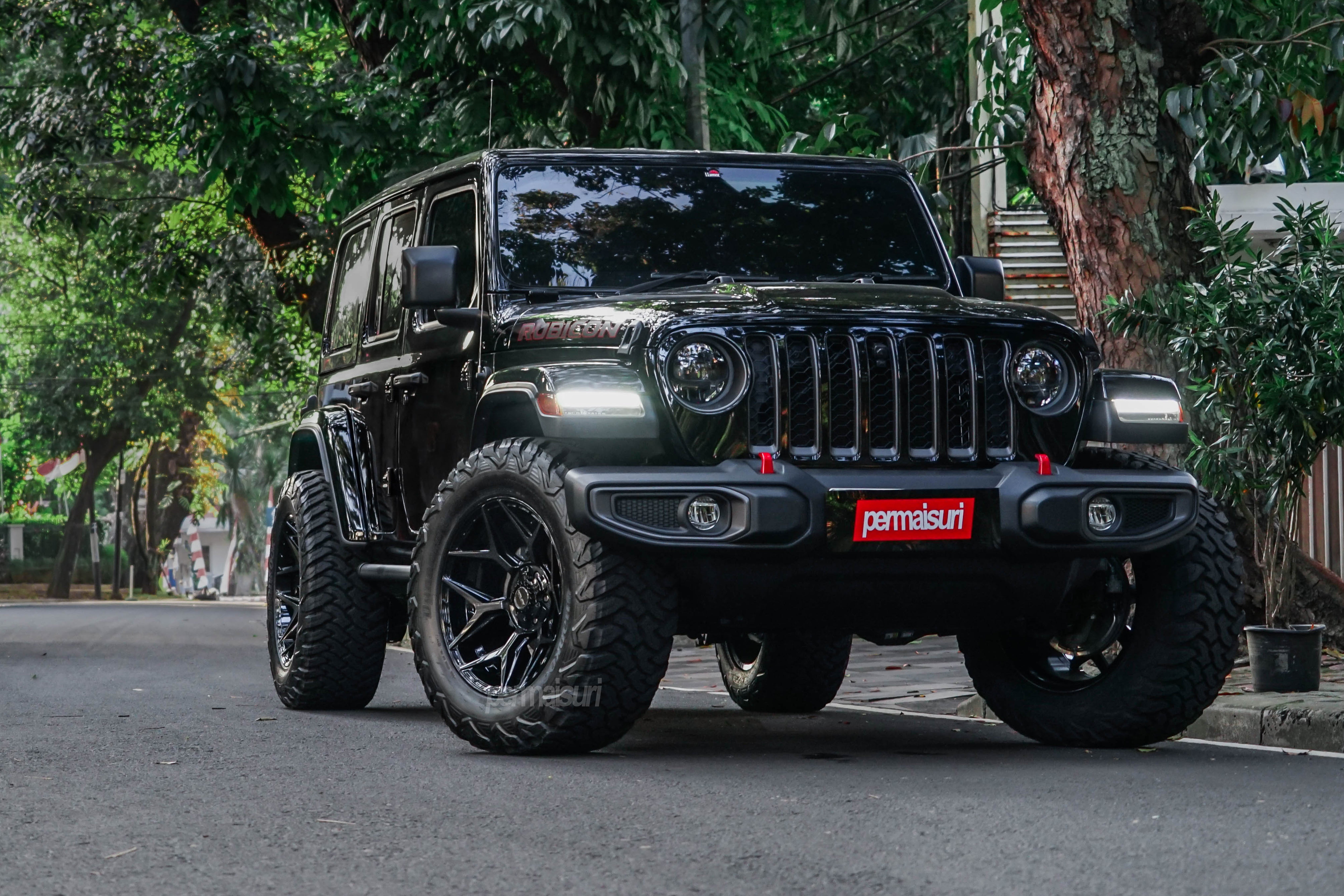 4PLAY 4P06-20100-5D55-18BBT Gen3 20x10 5x5" & 5x5.5" -18et in Brushed Black