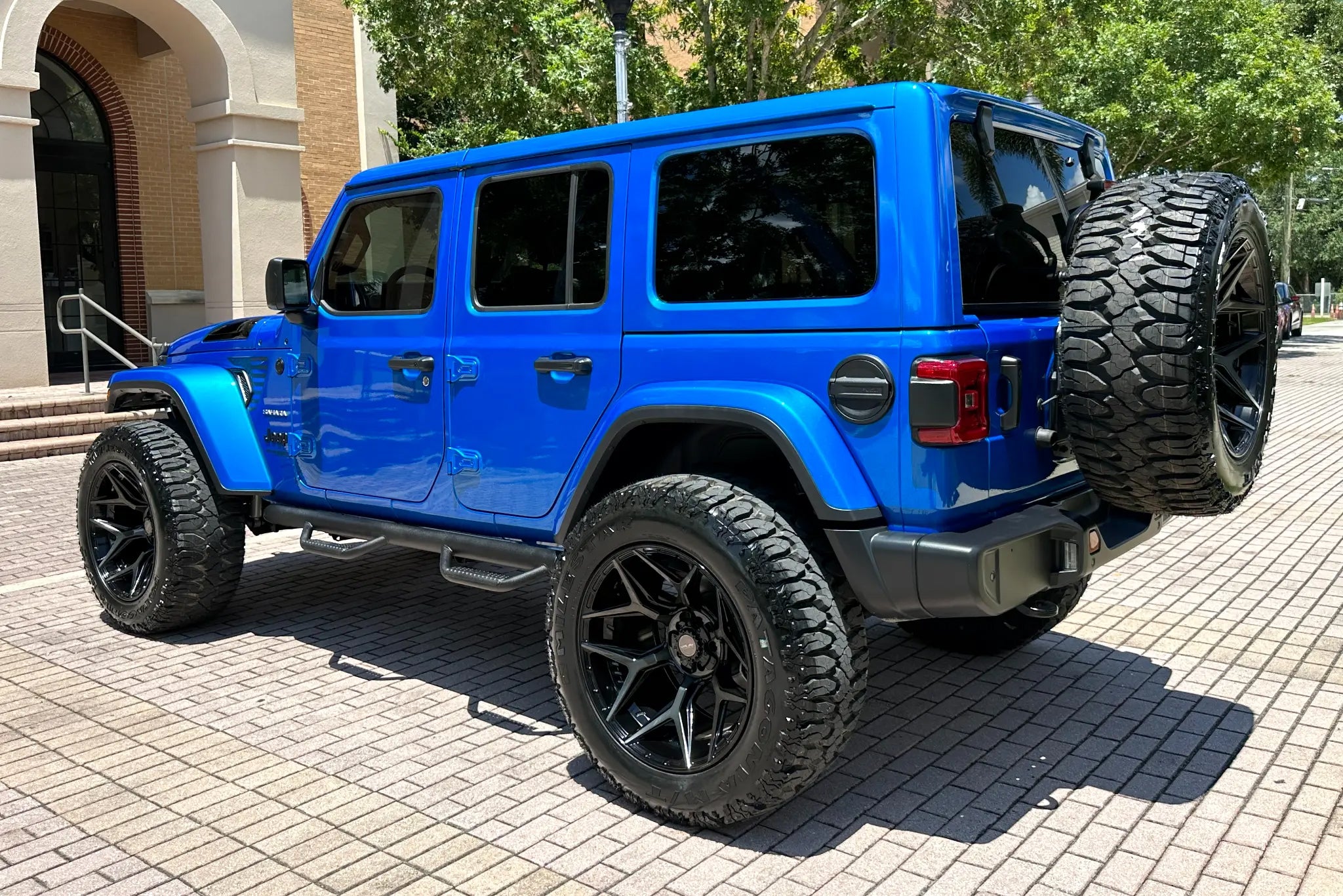 4PLAY 4P06-22120-6D55-44BBT Gen3 22x12 6x135mm & 6x5.5" -44et in Brushed Black