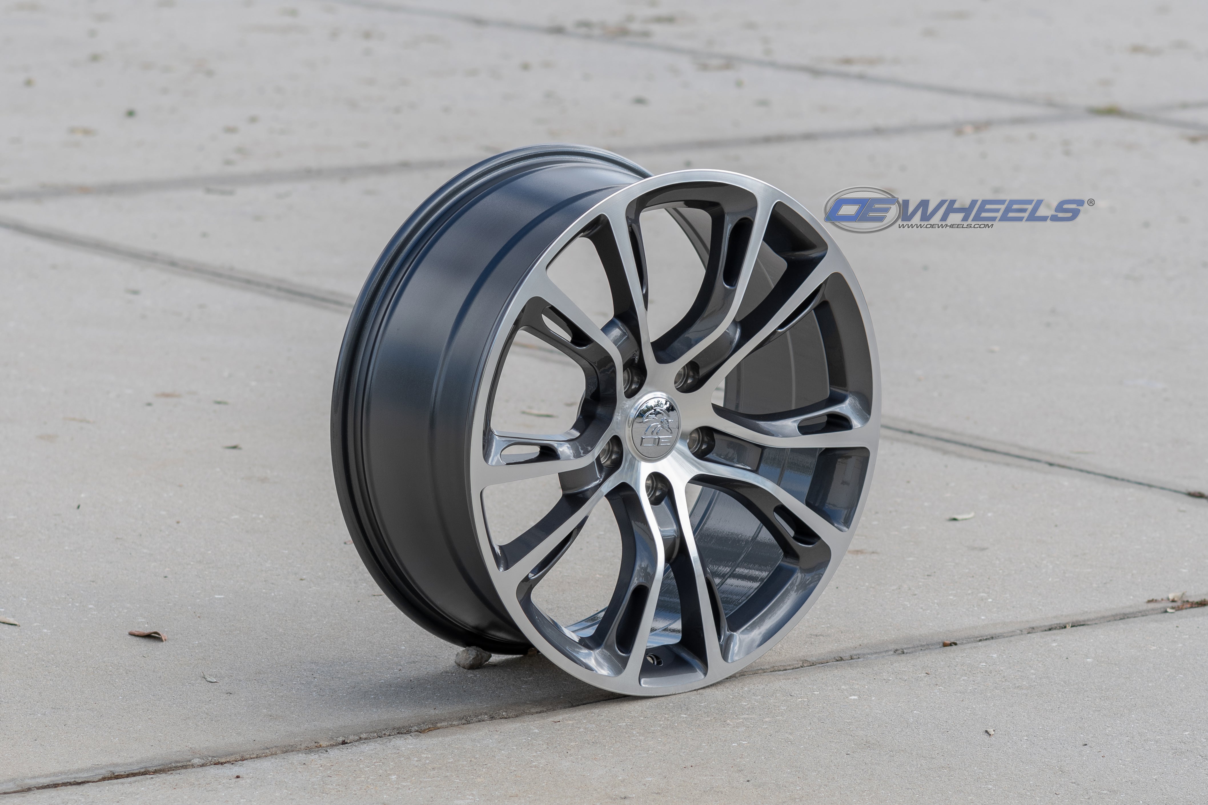 OE Wheels JP16-20085-5500-42MG 20" Replica fits Jeep Grand Cherokee Gunmetal