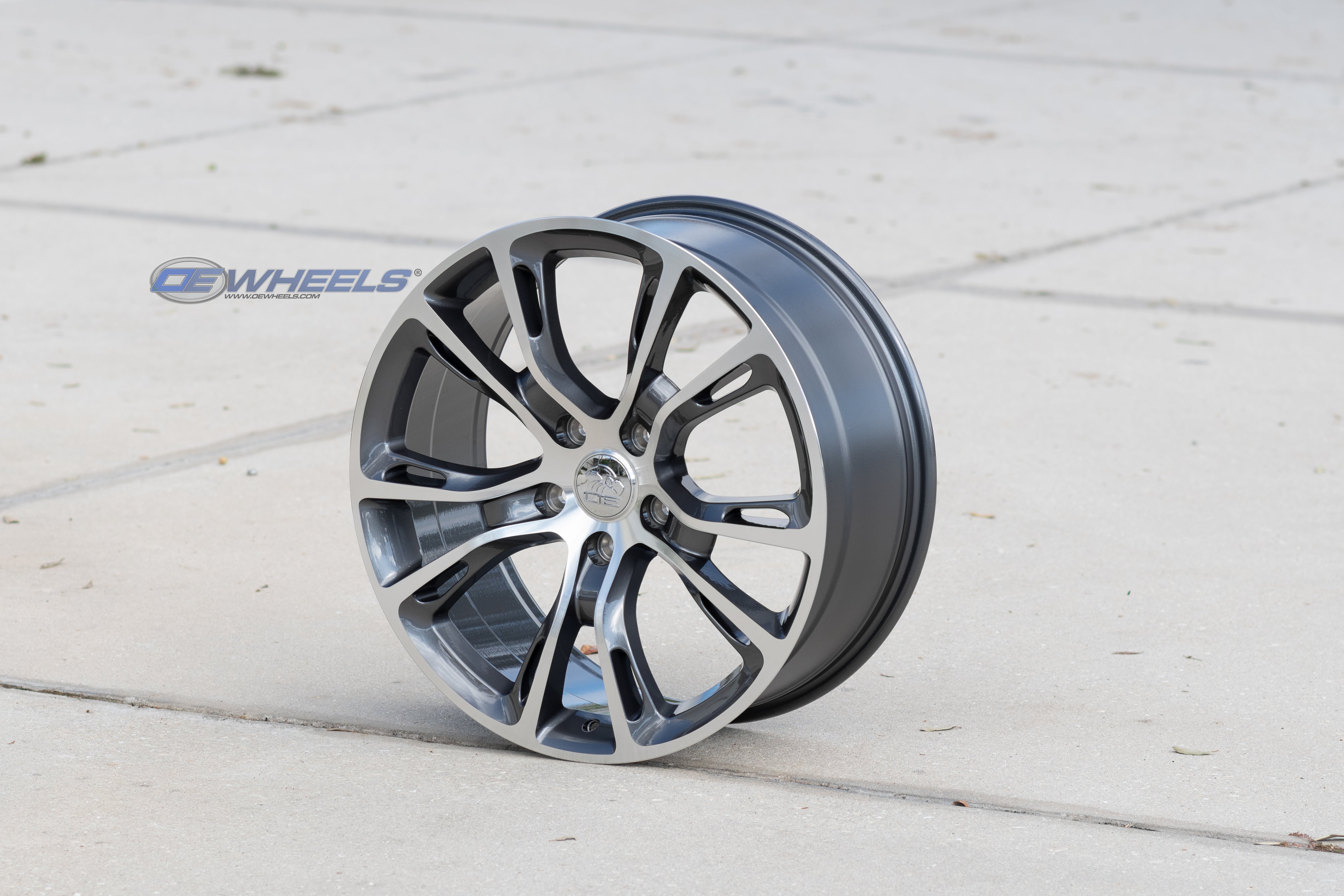 OE Wheels JP16-20085-5500-42MG 20" Replica fits Jeep Grand Cherokee Gunmetal
