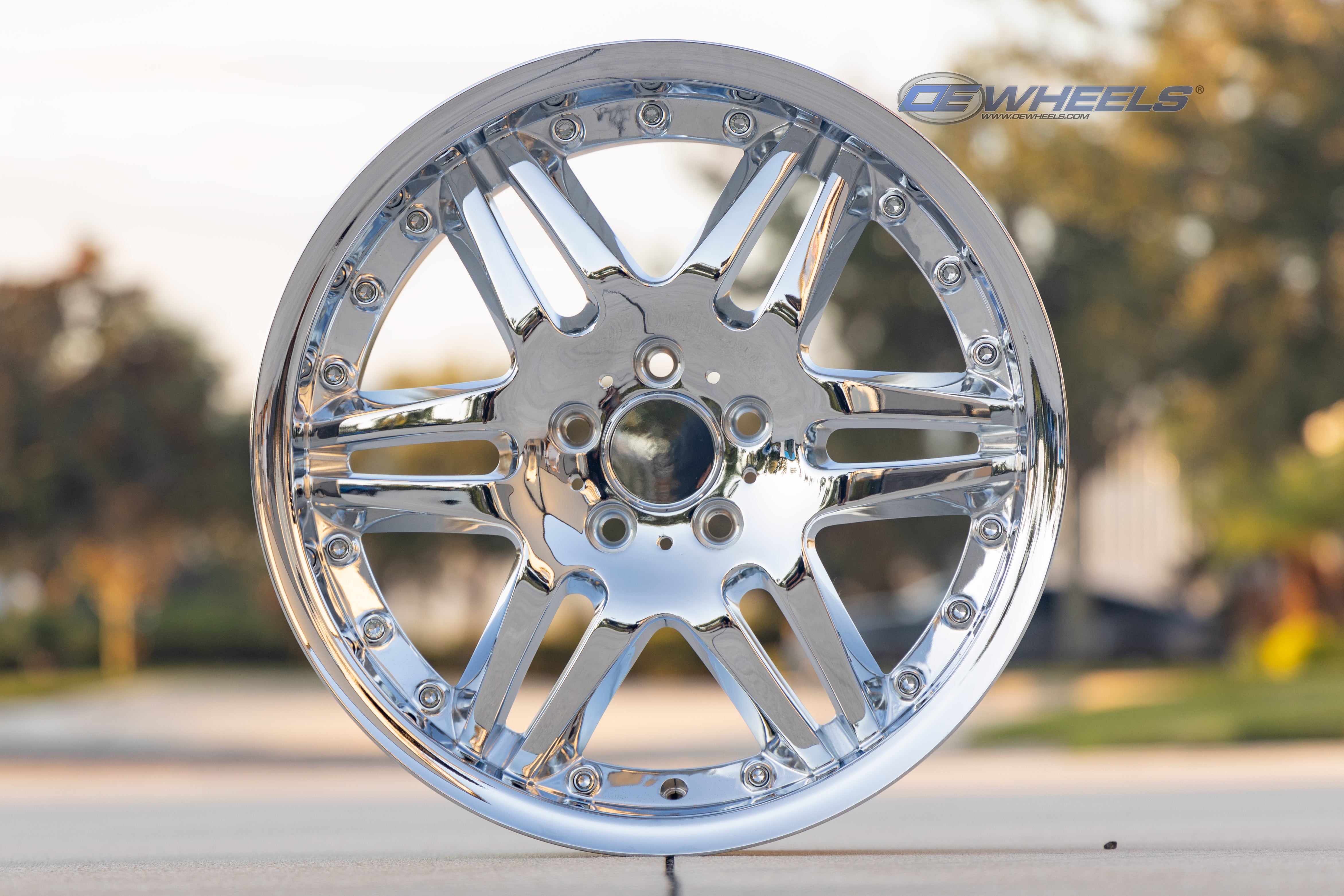 OE Wheels MB09-18085-5112-35C 18" Replica fits Mercedes Benz C Class Chrome