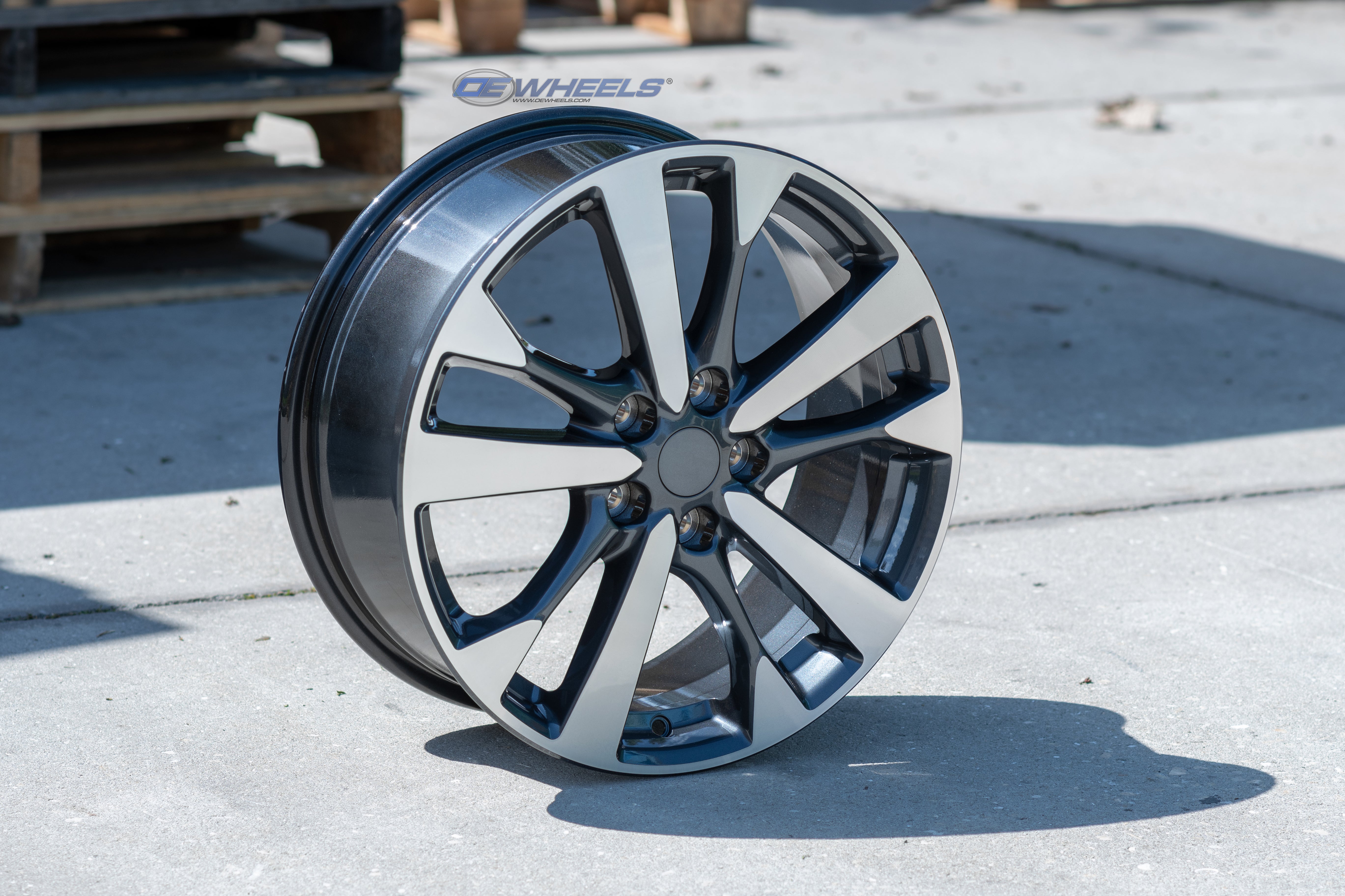 OE Wheels NS30-18075-5450-55MG 18" Replica fits Nissan Altima 18x7.5 Gunmetal