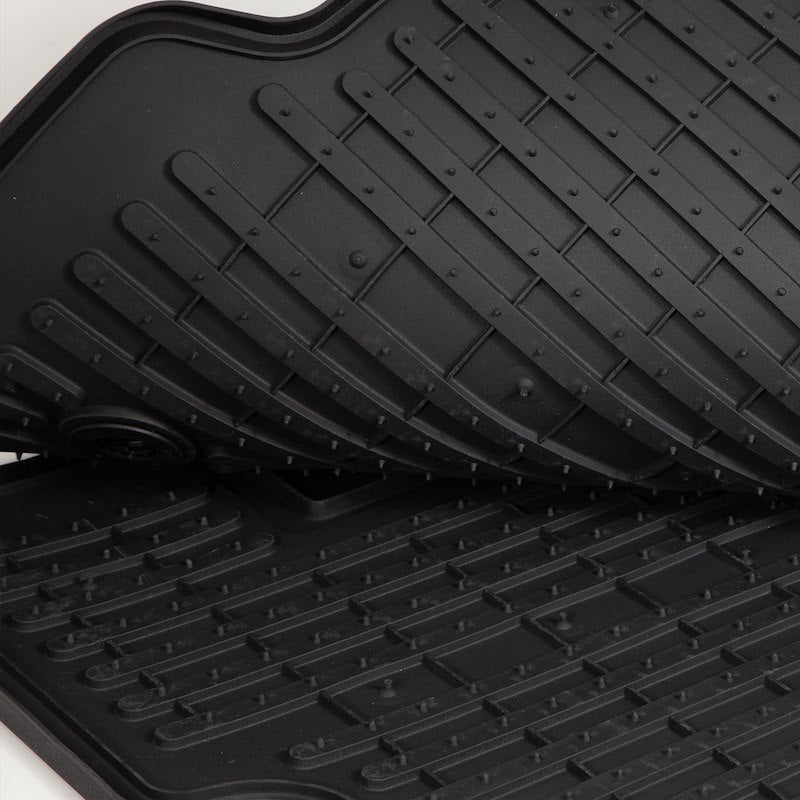 PLASTICOLOR 001796R01 fits CHEVY APP FIT MAT