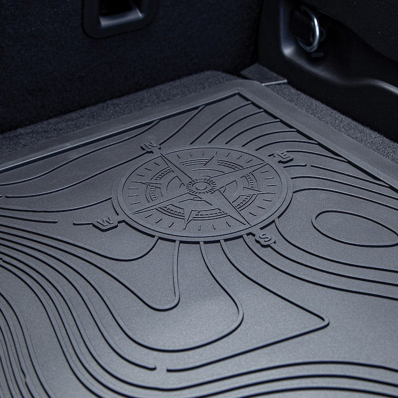 PLASTICOLOR 001806R01 fits JEEP CARGO MAT