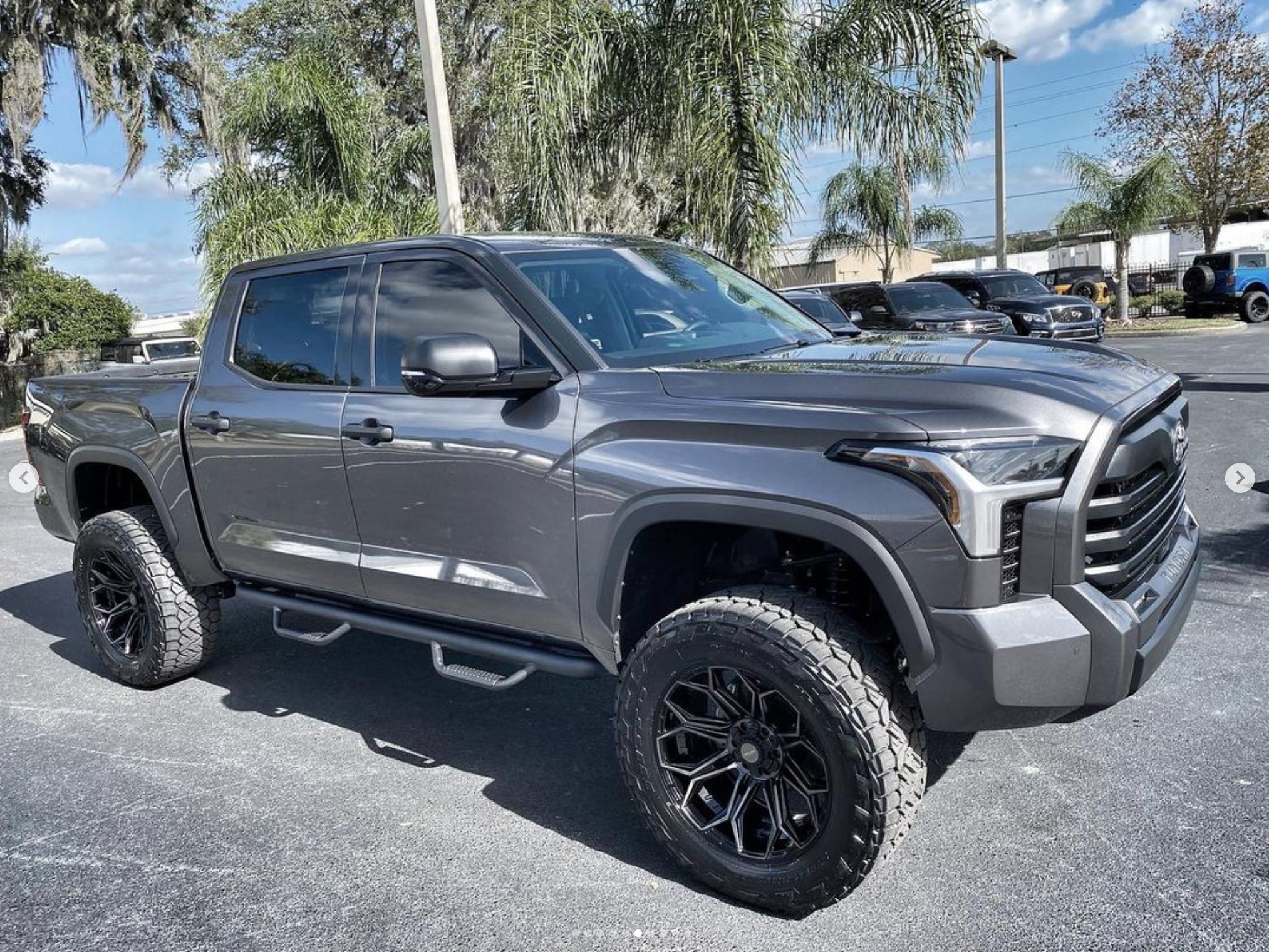 4PLAY 4P83-22100-6D55-18BBT Gen3 22x10 6x135mm & 6x5.5" -18et in Brushed Black