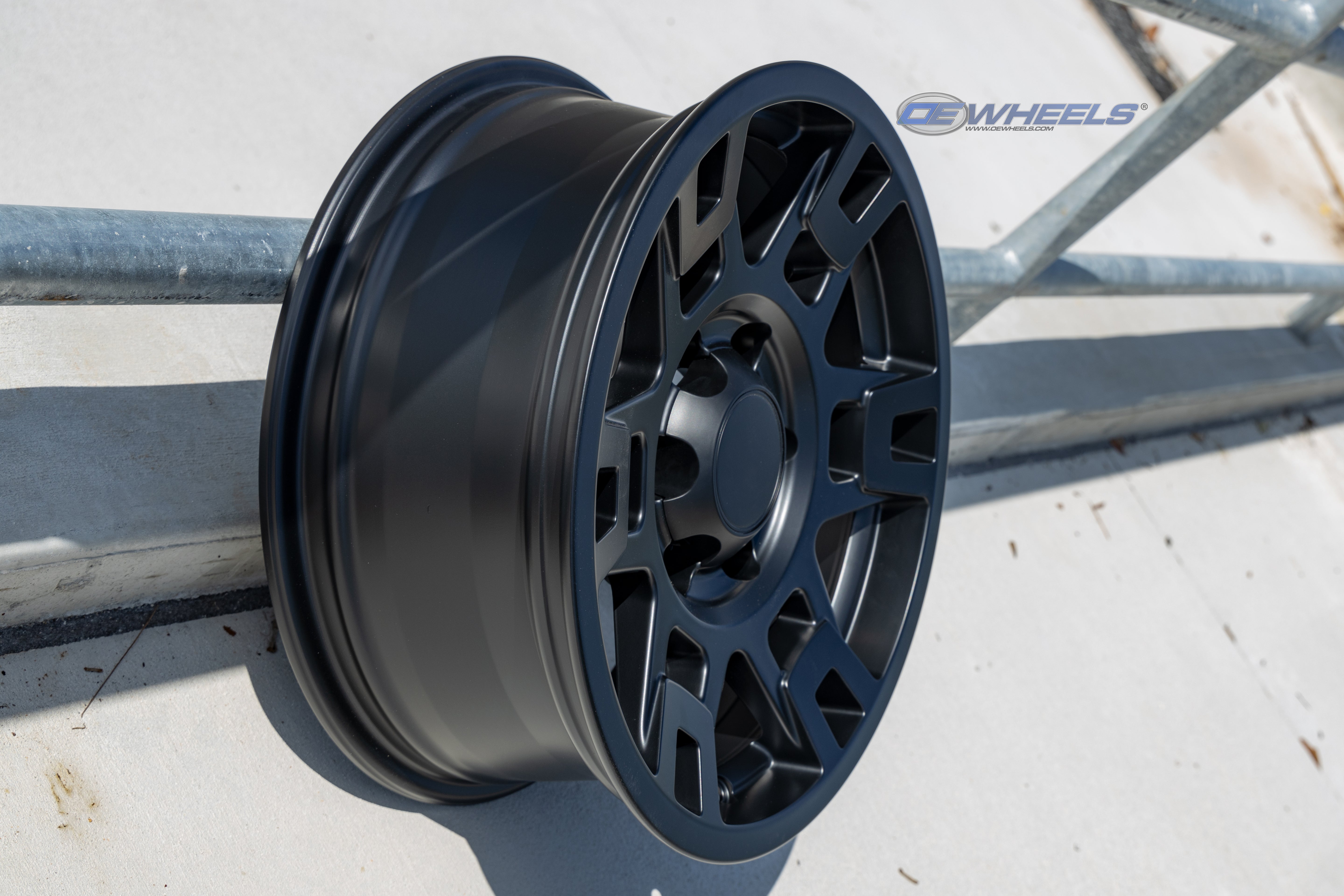 OE Wheels TY16B-17070-6550-4B1 17" Replica TY16B fits Toyota 4Runner Satin Black