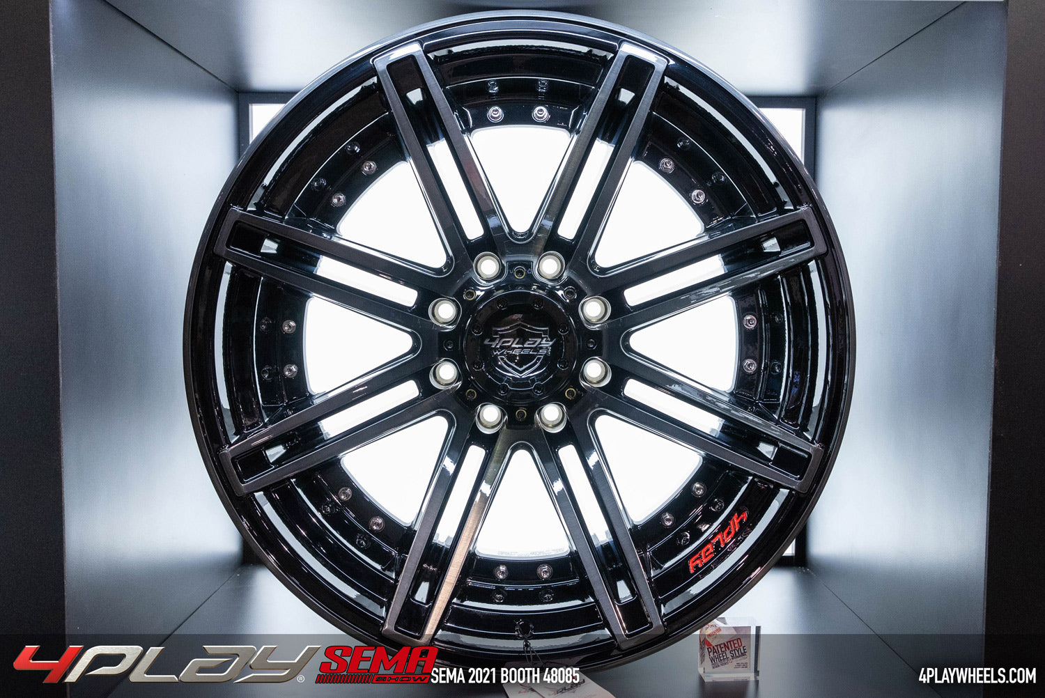 4PLAY 4P08-22100-8650-24BBT Gen2 22x10 8x6.5" -24et in Brushed Black