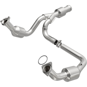 Magnaflow 5582616 11-15 fits GMC Yukon 6.2L Direct Fit Converter
