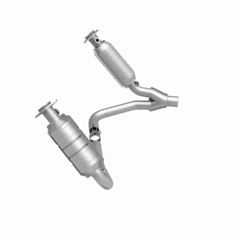MagnaFlow 4451627 06 fits Mitsubishi Raider Catalytic Converter DF (California)