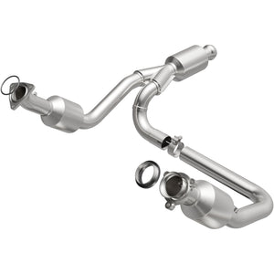Magnaflow 5582642 14-15 fits Chevrolet Silverado 1500 5.3L Direct-Fit Catalytic Converter