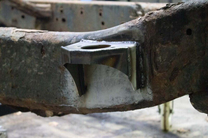 RustBuster RB7076R Front Cab Mount Right Side