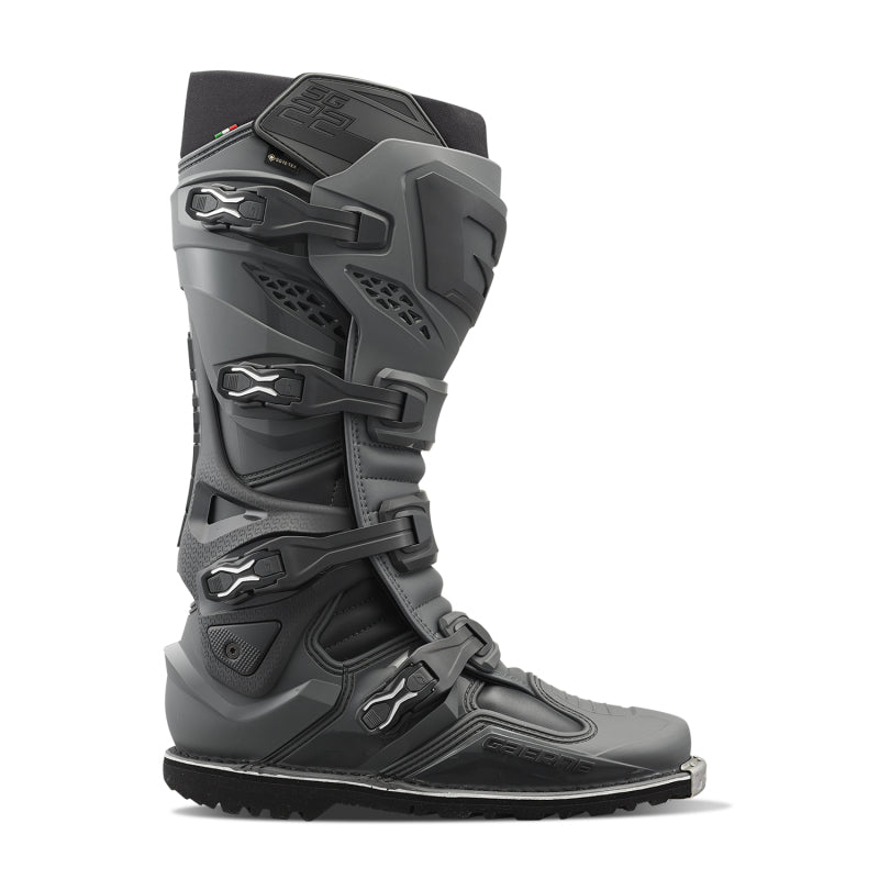 Gaerne 2263-017-8 SG22 Gore-Tex Enduro Boot Battleship Size - 8