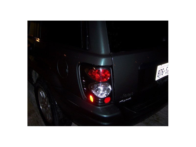 SPYDER 5005625 fits Jeep Grand Cherokee 99-04 Euro Style Tail Lights Black