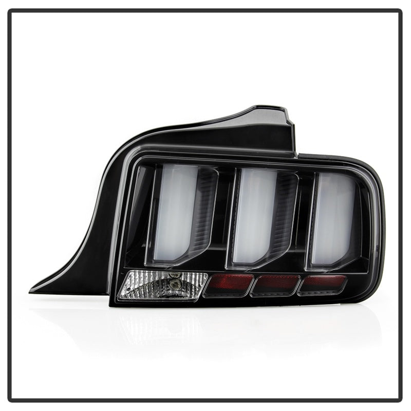 Spyder 5086693 fits Ford 05-09 Mustang (White Light Bar) LED Tail Lights - Blac