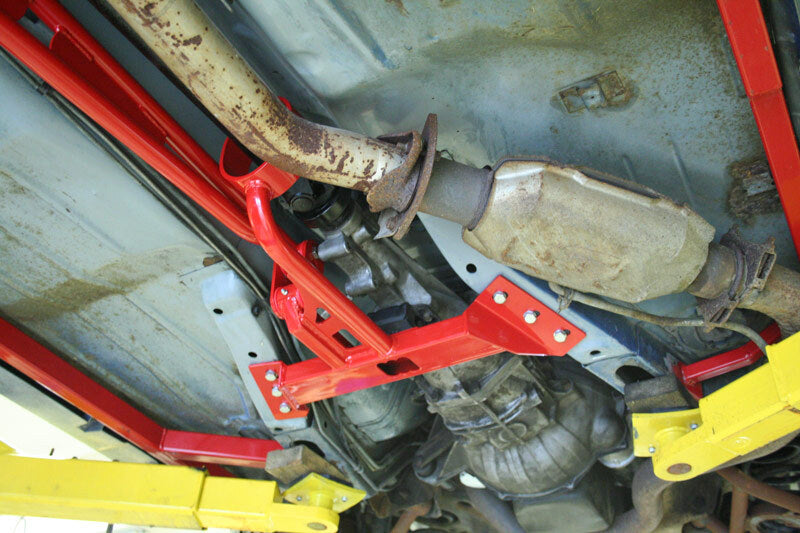 UMI Performance 2219-B 82-92 fits GM F-Body Tunnel Mounted Torque Arm- TH400 Tra
