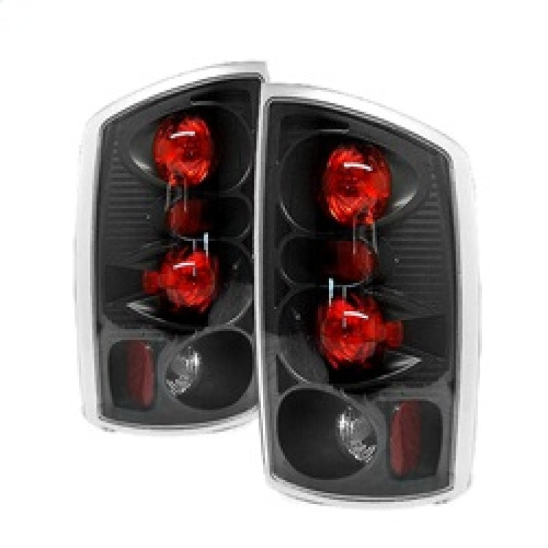 Spyder 5002525 fits Dodge 02-06 Ram 1500/Ram 2500/3500 03-06 Euro Style Tail Li
