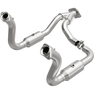 Magnaflow 5551760 08-10 fits Ford F-250 Super Duty 5.4L Direct Fit Converter
