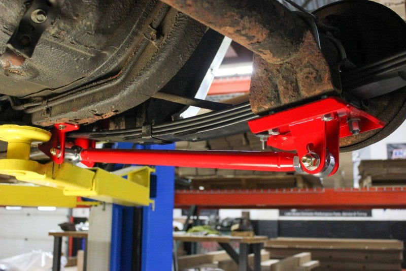 UMI Performance 262824-R 70-81 fits GM F-Body Leaf Spring Traction Bars with Mou