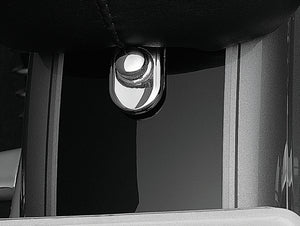 Kuryakyn 9035 Kuryakyn Seat Beauty Cap & Thumb Screw Combo Chrome