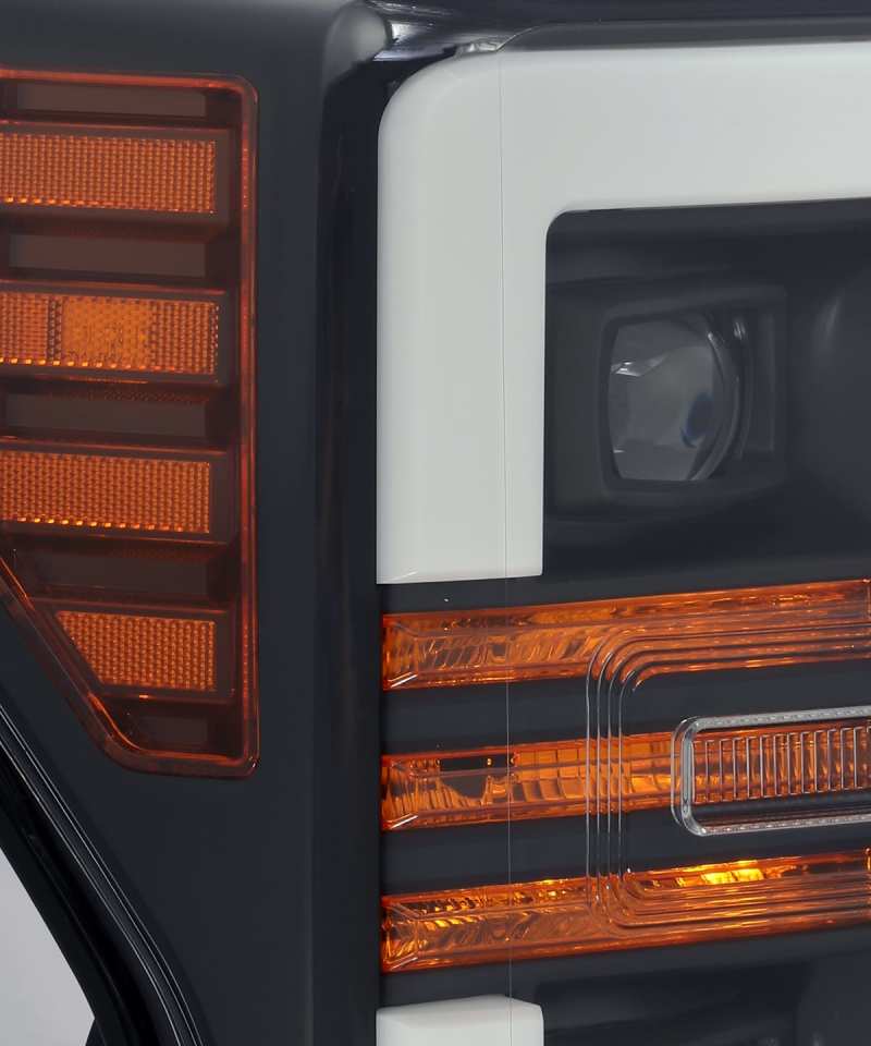 AlphaRex  880106 fits Ford 17-19 F-250 SD PRO-Series Proj Headlight Plnk Style M