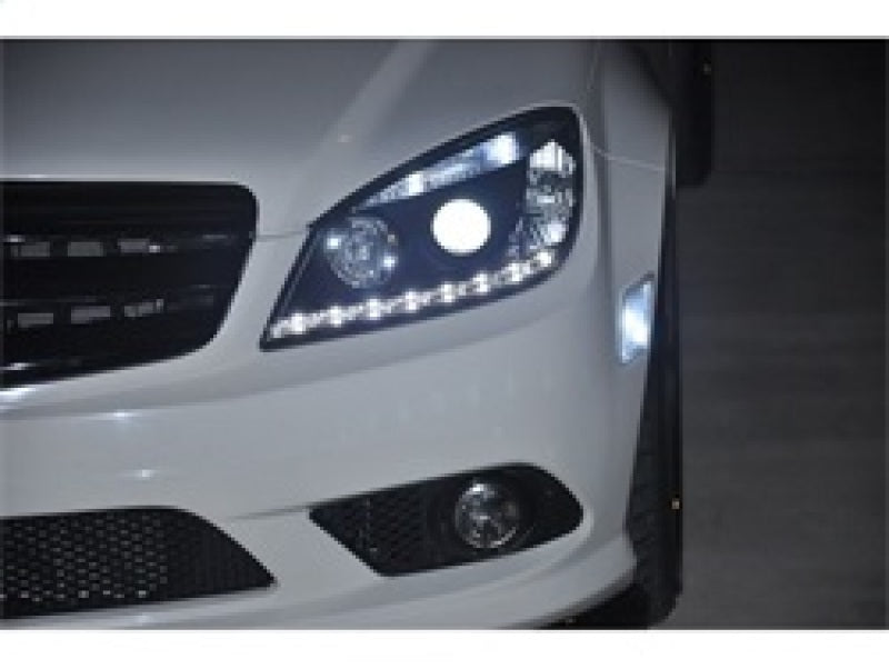 Spyder 5042262 fits Mercedes Benz C-Class Projector Headlights Halogen - DRL Bl