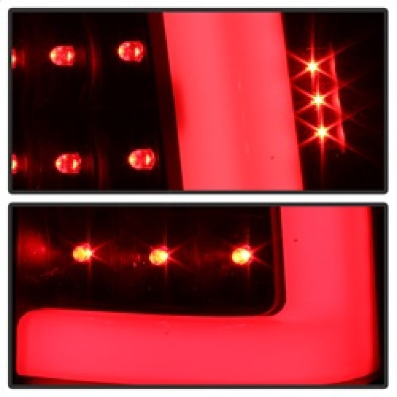xTune 9038761 fits Chevy Silverado 1500/2500/3500 99-02 / Version 3 Tail Lights