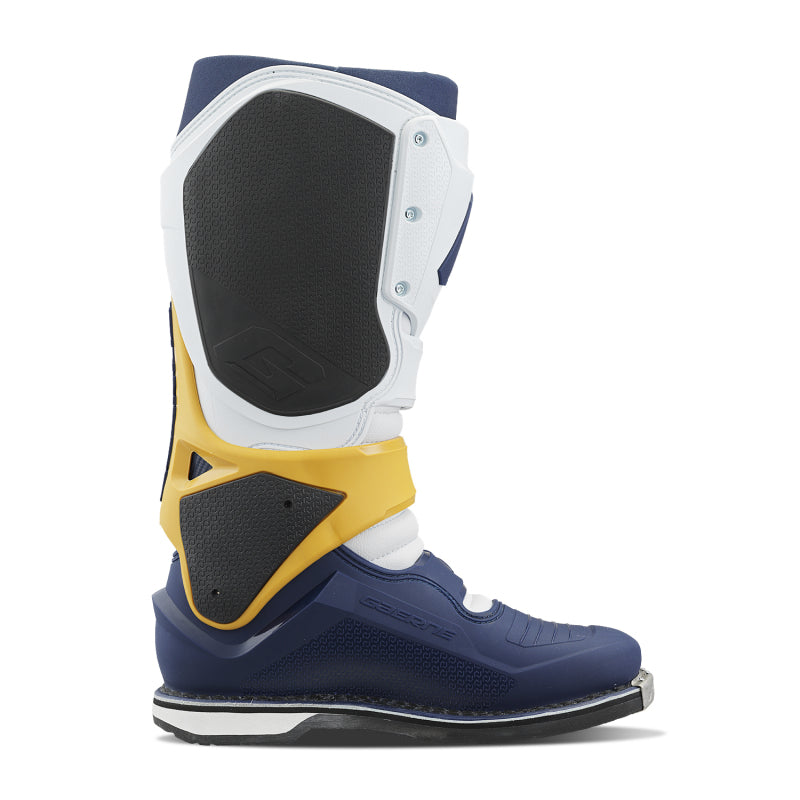 Gaerne 2262-010-9 SG22 Boot Squadron Size - 9