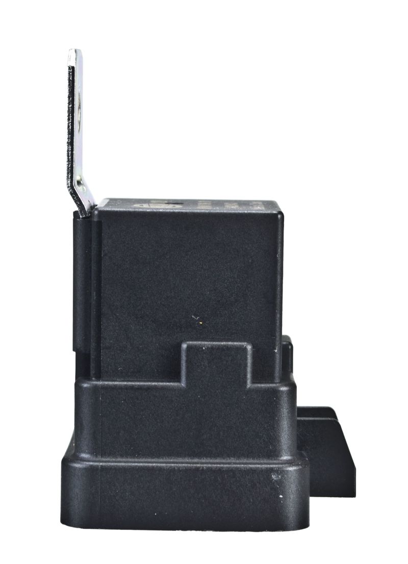 Hella 7794311 12V 20/40 Amp SPDT RES Relay with Weatherproof Bracket - Single