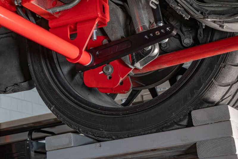 UMI Performance 2147-BUMI 82-02 fits GM F-Body Rear Sway Bar - Splined - Black