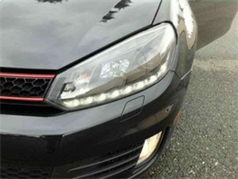 Spyder 5012111 fits Volkswagen 10-13 Golf/GTI Projector Headlights Halogen Mode