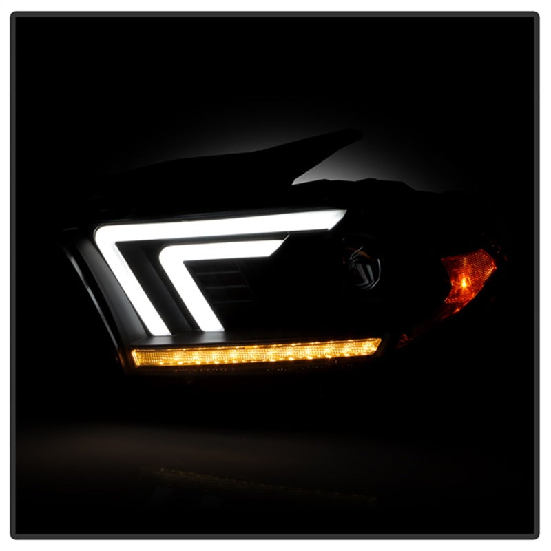 Spyder 5088680 fits Dodge 11-13 Durango (HID Model Only) Projector Headlights -