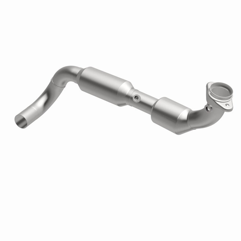 Magnaflow 4583087 03-04 fits Ford Expedition 5.4L Direct Fit Converter