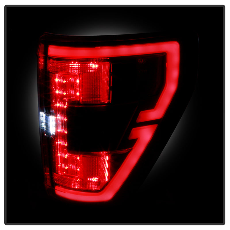 Spyder 5088772 fits Ford 21-23 F150 (Factory Halogent) Light Bar LED Tail Light