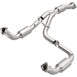 Magnaflow 5582812 12-14 fits Chevrolet Silverado 2500 HD 6.0L Direct Fit Converter