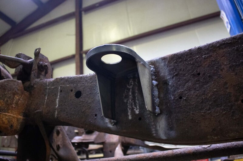 RustBuster RB7007 Front Cab Mount