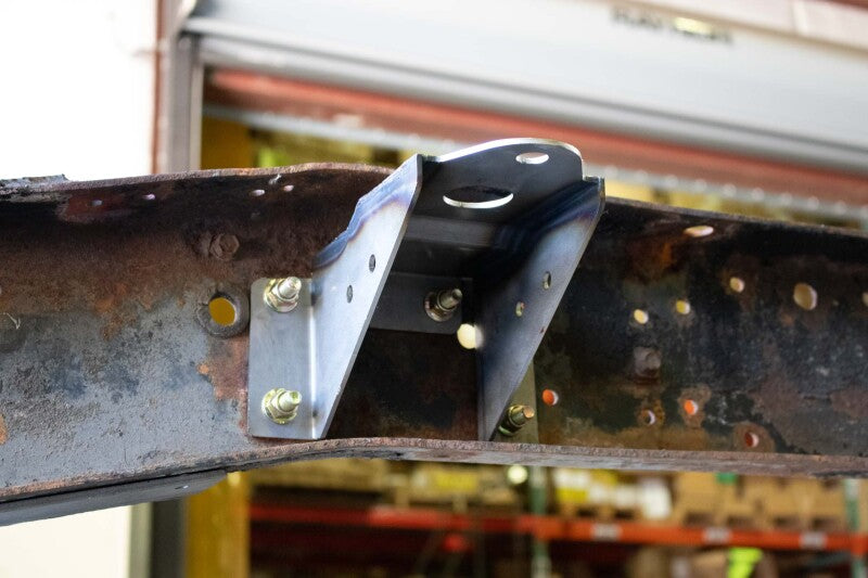 RustBuster RB7358 Rear Cab Mount