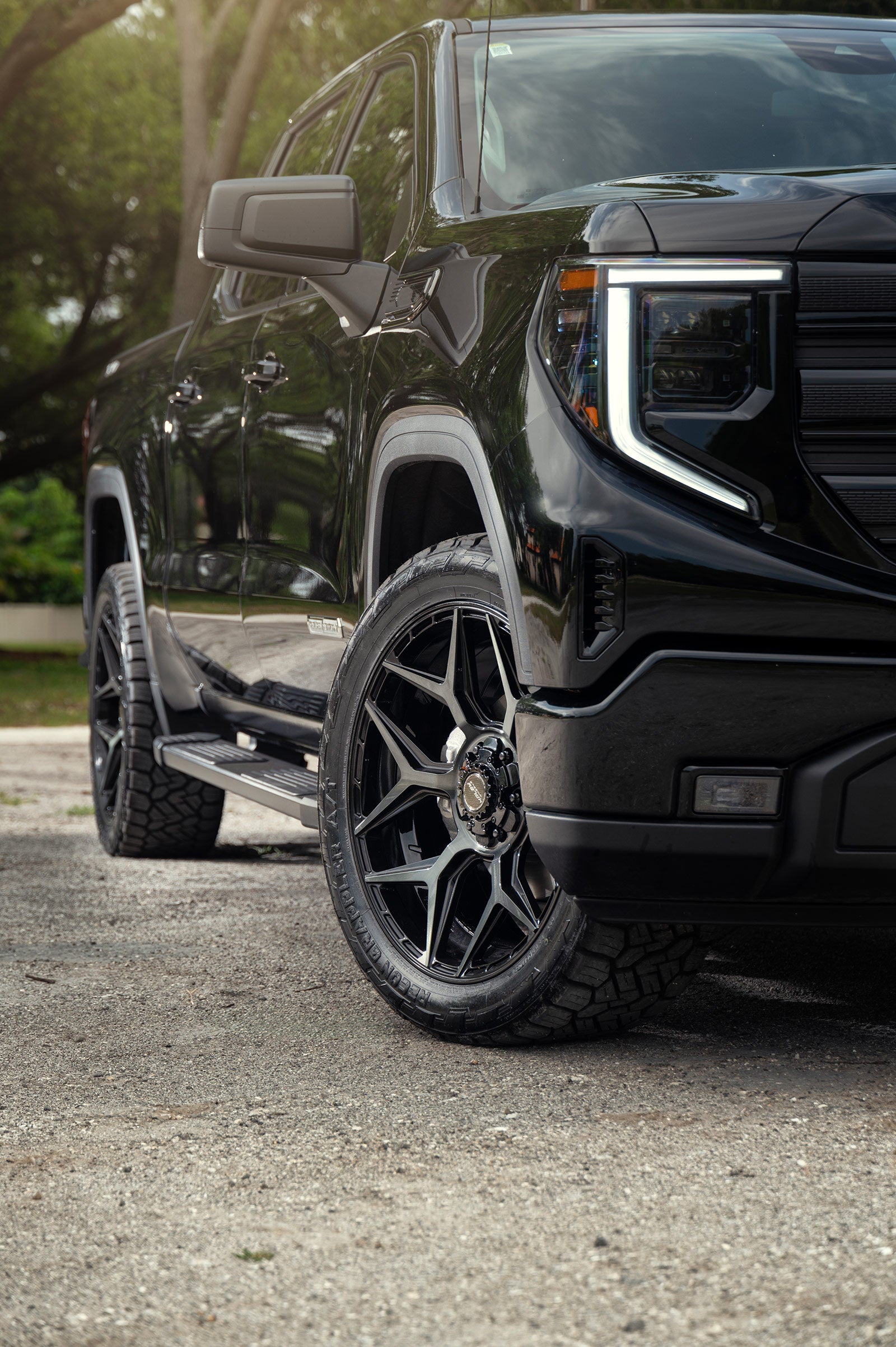 4PLAY 4P06-20100-6D55-18BBT Gen3 20x10 6x135mm & 6x5.5" -18et in Brushed Black